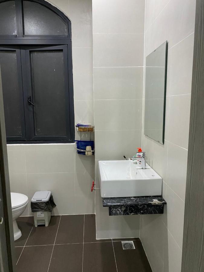 Lex Homestay Hotel 두옹 동 외부 사진